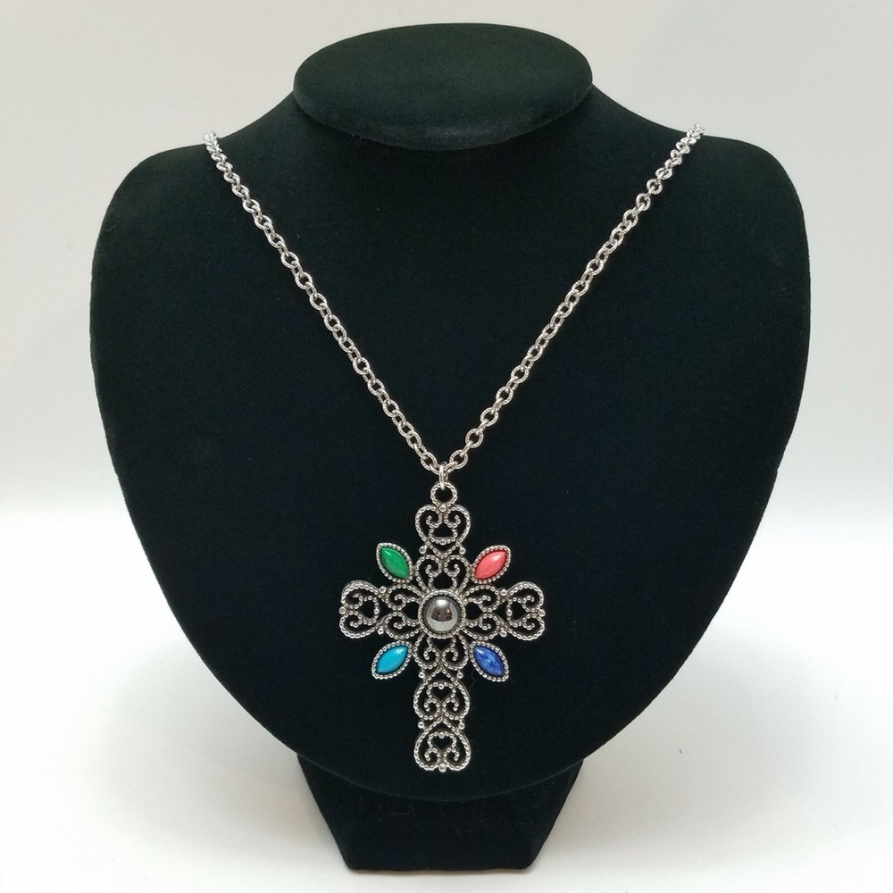 SOLD Vtg Avon Cross Necklace Romanesque 24 Inch 1972 Silver Tone Filigree Signed